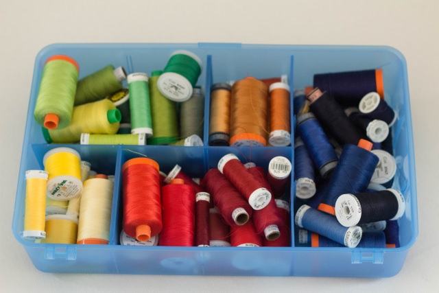 Garnrollen_kräftige Farben